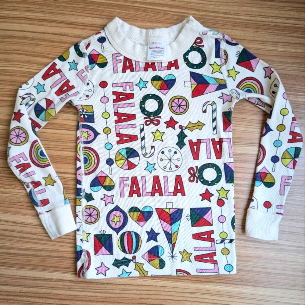Hanna Andersson 4 Organic cotton Holiday PJ Long sleeve top white rainbow